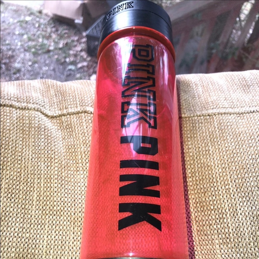 VSpink water bottle